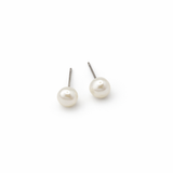 Luxe Pearl Studs